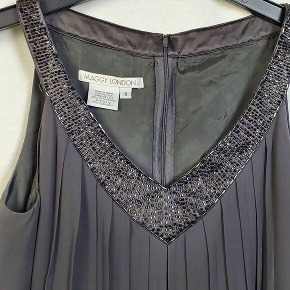 Maggy London Silk Beaded Sleeveless Cocktail Dress Gray Size 8 Lined 100% Silk P - Picture 5 of 6